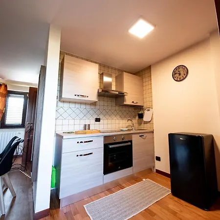 Apulia House 4* 비쉘리에